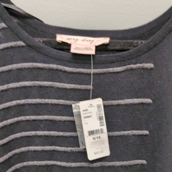 NWT X/1X Gray and Black Striped Poncho Top In Every Story by Penningtons - Picture 2 of 5